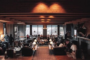 Lobby - Club Hotel Catedral (San Carlos de Bariloche)