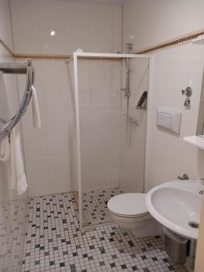 Rom, 1 soverom, tilgjengelighetstilpasset | Bad