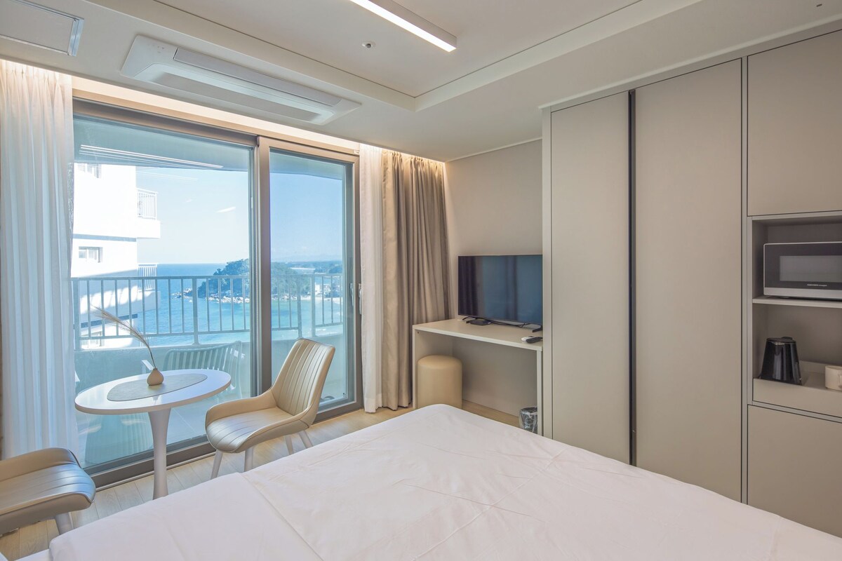 Deluxe Double Half Ocean | Ropa de cama de alta calidad, wifi gratis y ropa de cama 
