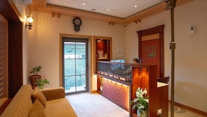 Lobby - Avimukta An Ethnic Stay (Varanasi)