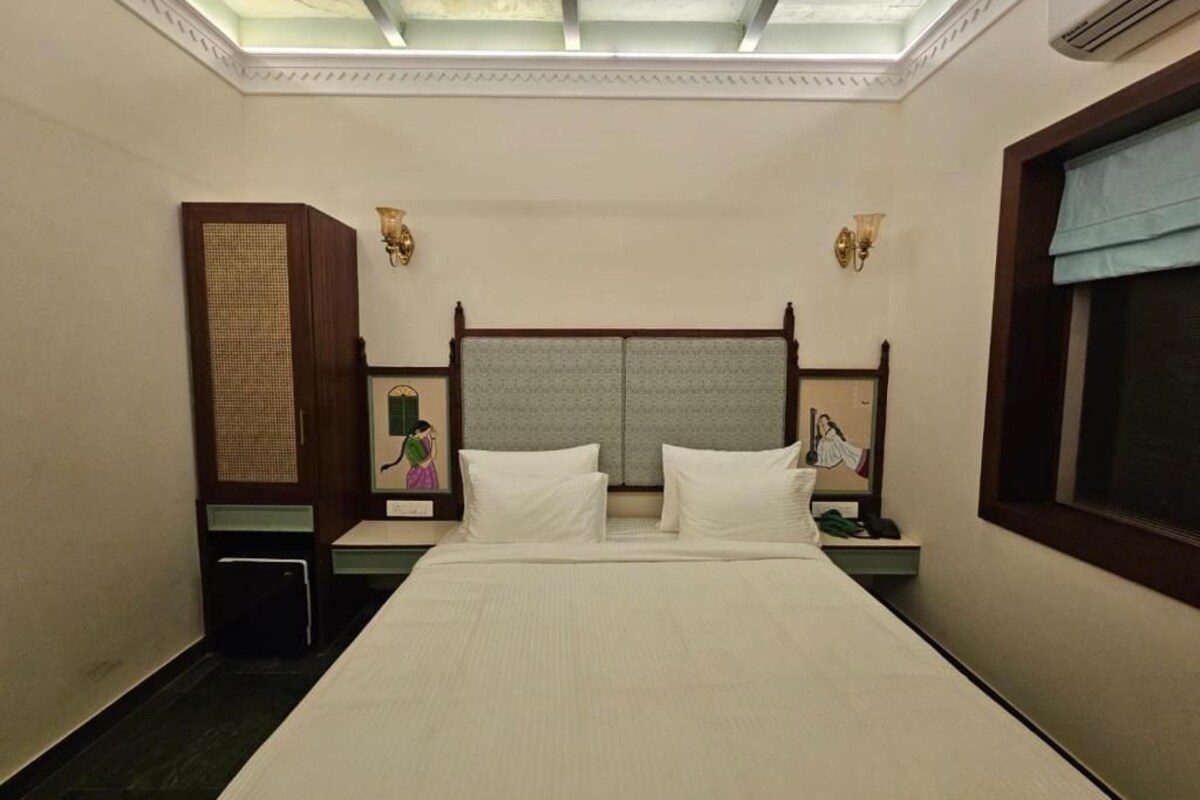 Deluxe Double Room | Free WiFi