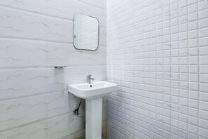 Articles de toilette gratuits, serviettes fournies, savon, shampoing
