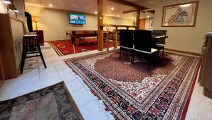 Dining - Tranquil 3-bedroom house with AC in charming Conway (Conway)