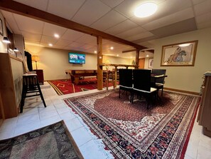 Dining - Tranquil 3-bedroom house with AC in charming Conway (Conway)