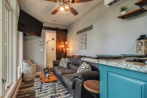 House (1 Bedroom) | Interior