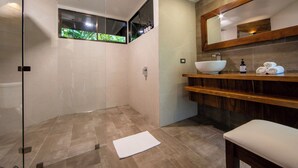 Bathroom - Chachagua Rainforest Hotel And Hacienda (Peñas Blancas)
