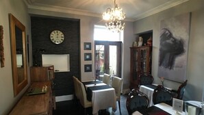 Dining - Ty Rosa - Bed & Breakfast (Cardiff)