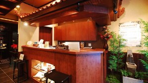 Lobby - Capsule Hotel Anshin Oyado Shinbashi (Tokyo)
