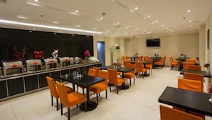 Ảnh chưa phân loại, 3 trong số 28 ảnh, nút
