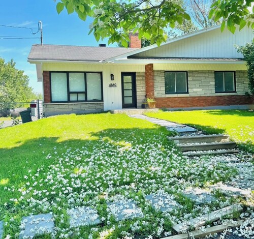 La Maison Country Route 132 | Charmant Bungalow