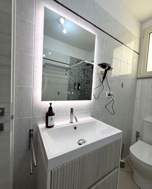 Unclassified image, 5 of 17, button - Vrbo Property (Villasimius)