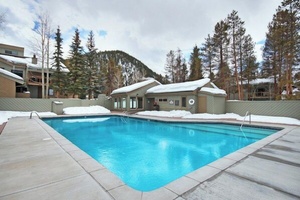 Pool - Forest Condominiums (Keystone)