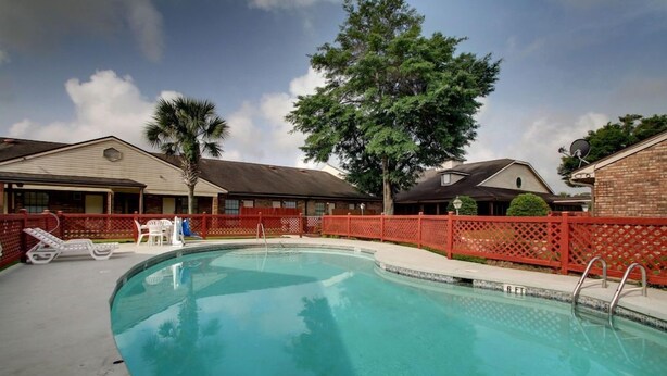Unclassified image, 1 of 45, button - Key West Inn Pensacola (Pensacola)