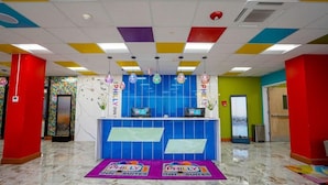 Lobby - City Line Hotel (Philadelphia)