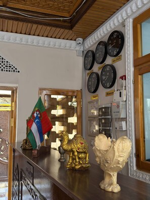 Khu sảnh