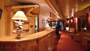 Lobby - Hotel Vacances Bleues Belle Plagne (La Plagne-Tarentaise)