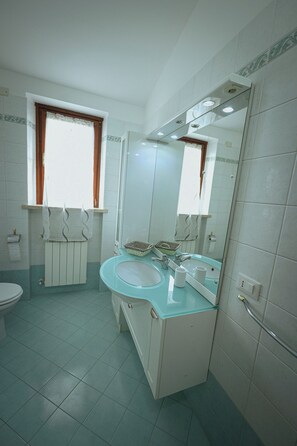 Unclassified image, 5 of 15, button - Vrbo Property (Casole d'Elsa)