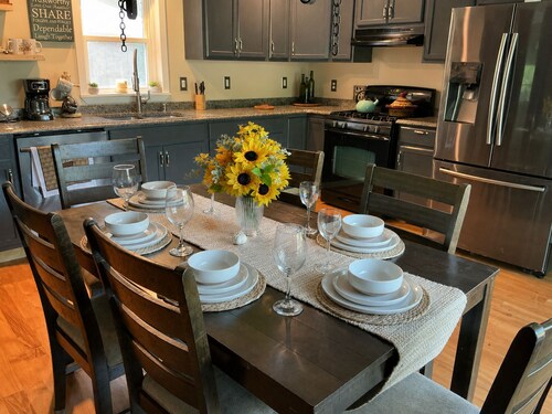 La Casa del Río 4BR Retreat with Private River Access & Fire Pit