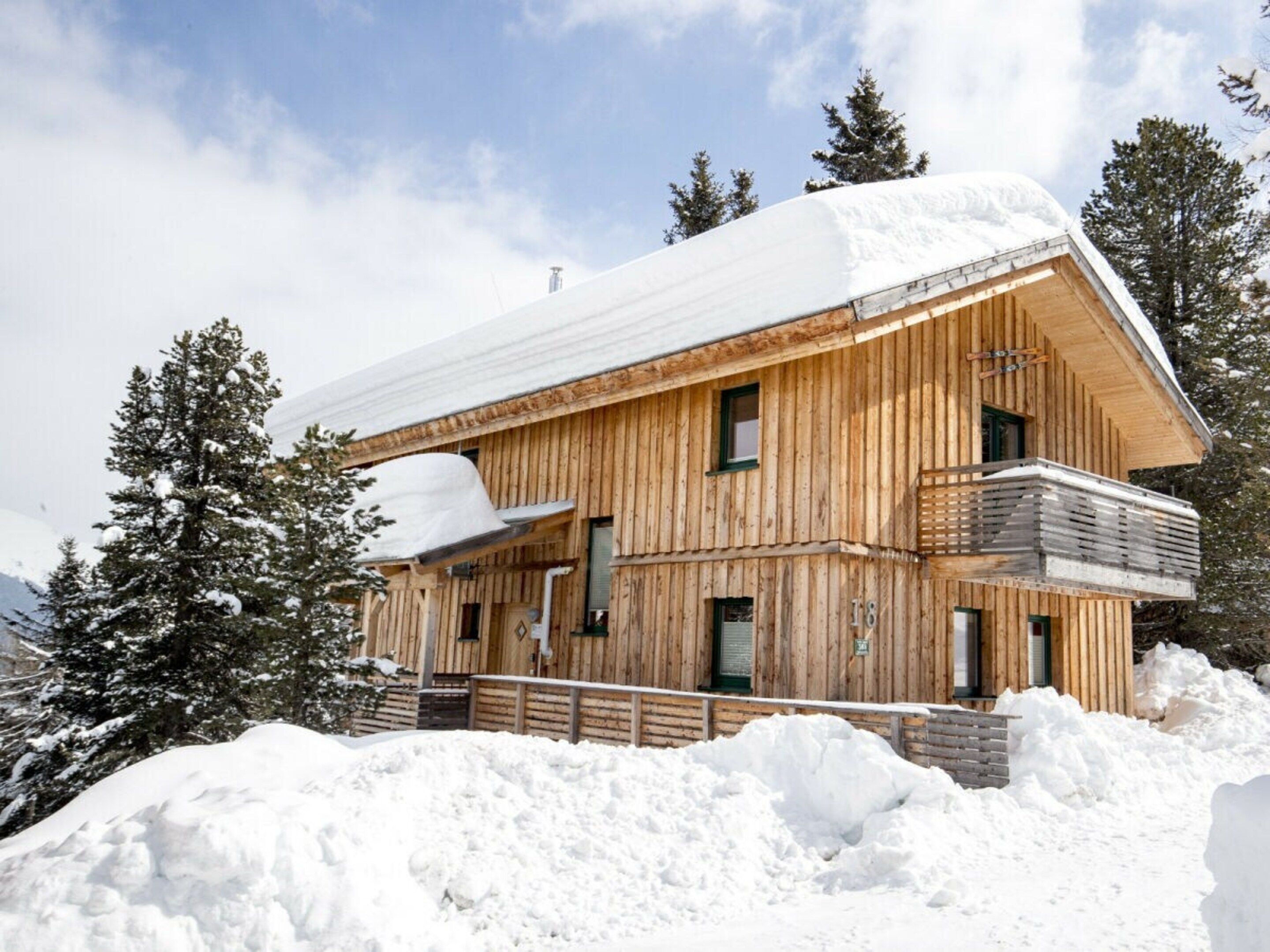 Chalet | Exterior
