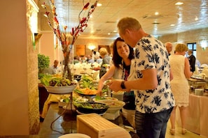 Dining - Petra Edom Hotel (Wadi Musa)
