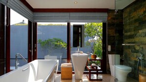 Unclassified image, 4 of 65, button - Seminyak Icon (Seminyak)