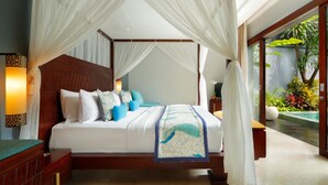 Unclassified image, 2 of 65, button - Seminyak Icon (Seminyak)