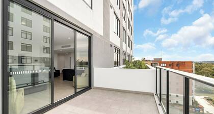 KozyGuru | Fairfield | Stylish Stay Near Station