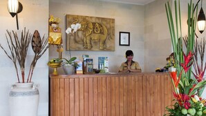 Unclassified image, 3 of 65, button - Sandi Agung Villa (Keroboken Kelod)