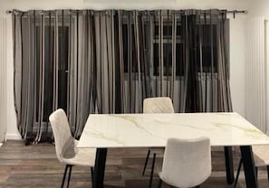 Dining - South East London 4-bed House, Sleeps 8 Near Tube (London)