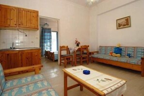 Living area - Villa Apollonia (Malevizi)