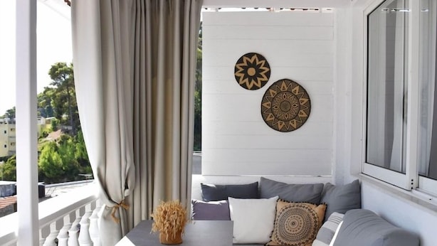Outdoor dining - Angelos (Alonissos)