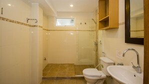 Bathroom - Tamnak Resort (Pattaya)