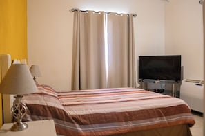 Room - Best E Villas Providence (Providence)