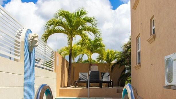Pool - Best E Villas Providence (Providence)