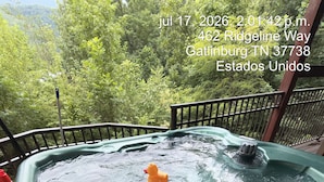 Tina de hidromasaje al aire libre