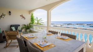 Outdoor dining - Caribbean Dutch Masters (Willemstad)