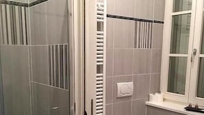 Bathroom - Hotel Barbacan°3 (Trieste)