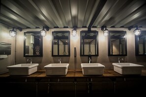 Bathroom - Klia2 Capsule Transit Klia 2 - Gateway@klia2 (Sepang)