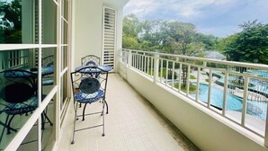 Unclassified image, 4 of 48, button - Summer Huahin Condo Pool View by Dome (Hua Hin)