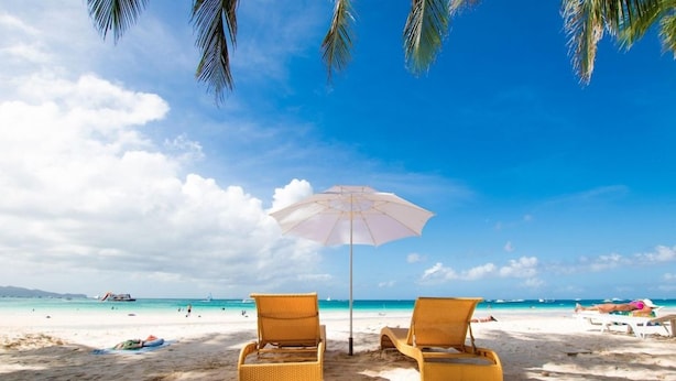 Beach - Bamboo Bungalows (Boracay Island)