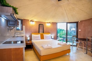 Room - Kissamos Windmills (Kissamos)