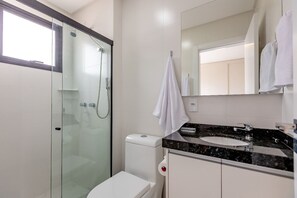Bathroom - Vrbo Property (Porto Belo)
