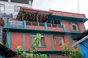 Exterior - Famous House Kathmandu Youth Hostel (Kathmandu)