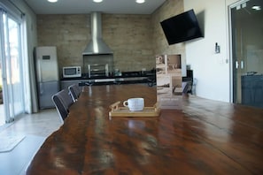 Deluxe Apartment | Dining - SHB - Casa Almirante no Portal do Lago (Presidente Epitácio)