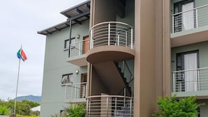 Ngoại thất