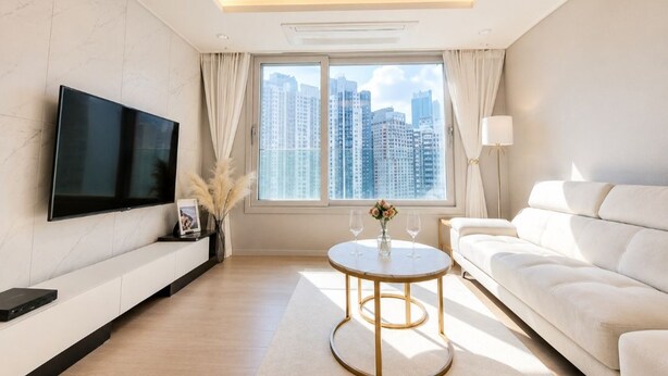 Living area - 넓고 쾌적한 프리미엄 숙소! 가족여행 및 장기단기 환영
해운대해변 도보 5분, 해운대전통시장 도보 3분,해운대역 및 버스 정거장 도보 1분 위치 (해운대구)