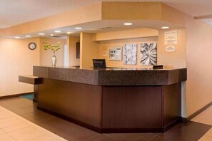 Lobby - Residence Inn by Marriott Madison East (Madison)
