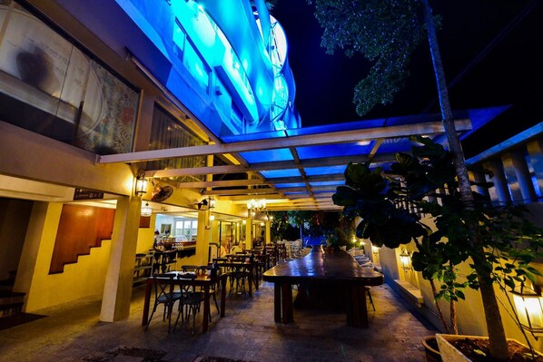 Outdoor dining - Sojourn Guest House Melaka (Malacca City)