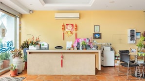 Khu sảnh