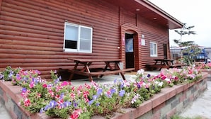 Outdoor dining - Come Inn (Hengchun)